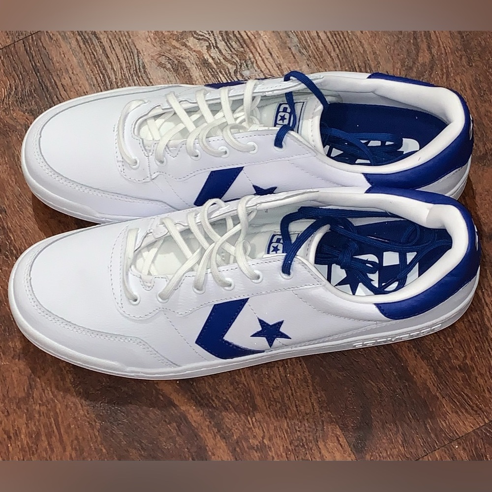 Converse White and Blue Low-Top Sneakers - Picture 4 of 16